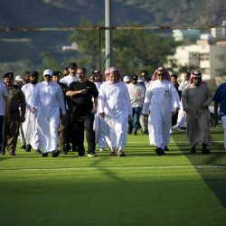 وفد من طلاب جامعة المجمعة يزور المختبر المرجعي بمدينة الملك عبد العزيز الطبية للحرس الوطني