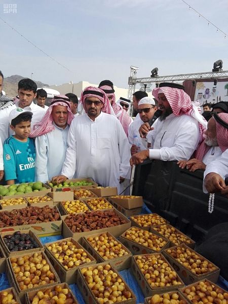 خادم الحرمين الشريفين يهنئ رئيس جمهورية فرنسا بذكرى اليوم الوطني لبلاده